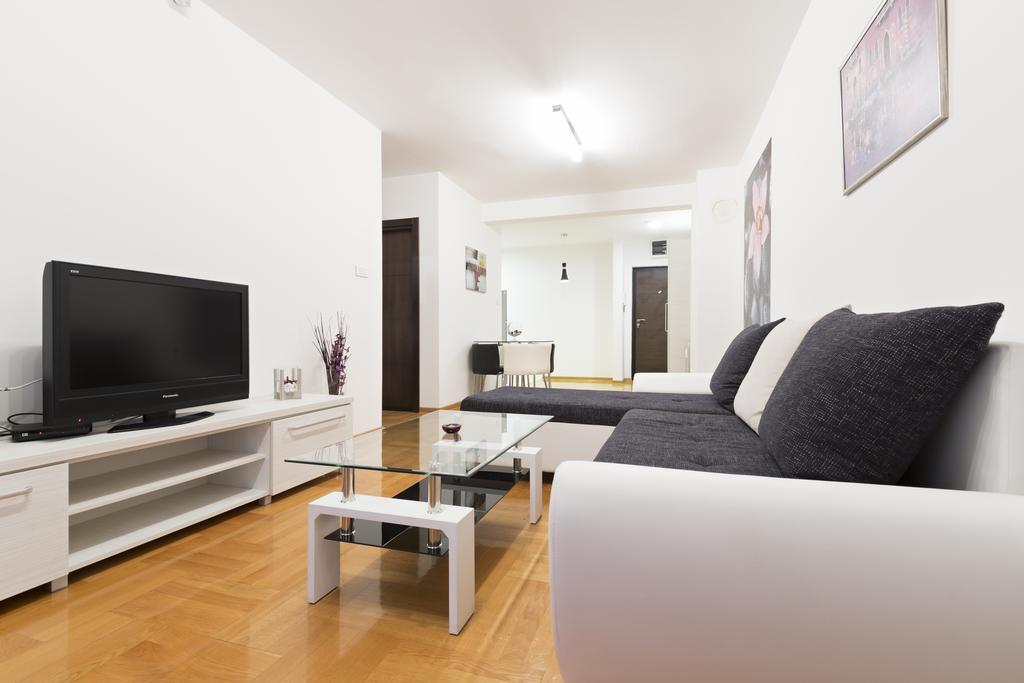 Prima Apartment *
