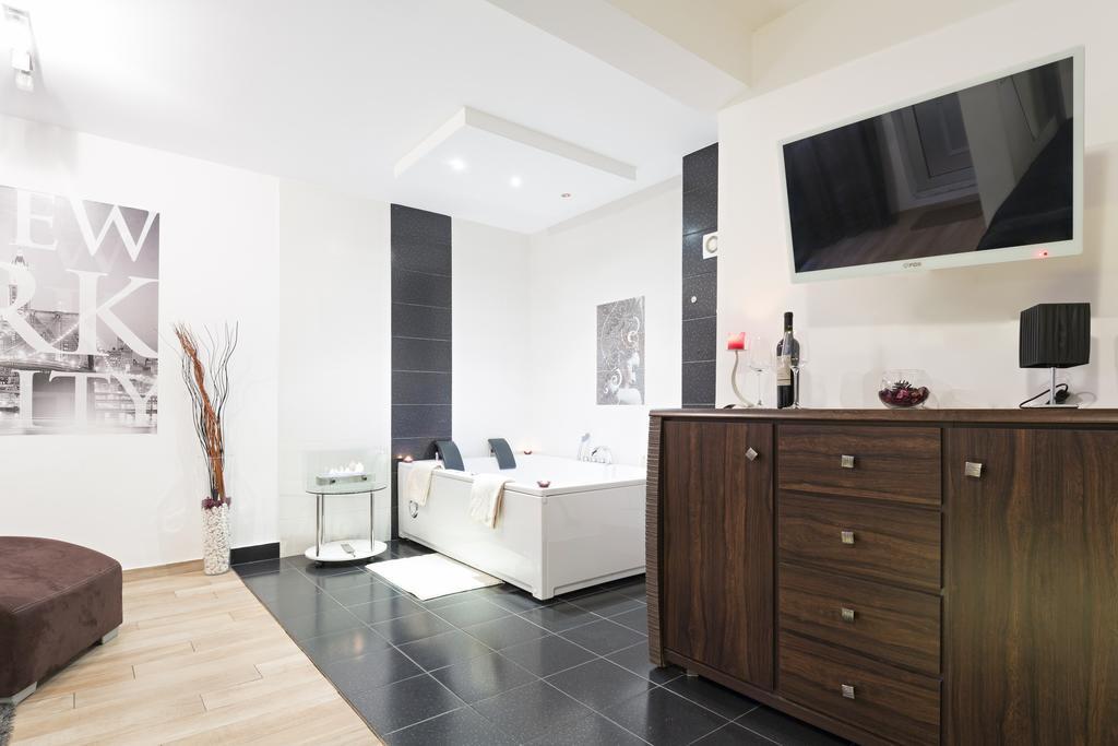 Prima Apartment *