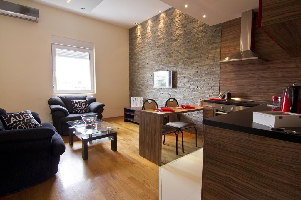 Prima Apartment *